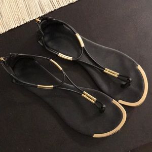 DV Flat Sandals